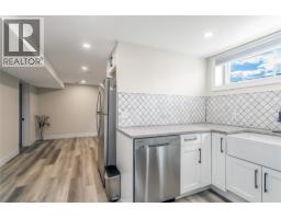 1559 Duncan Court, Kelowna, British Columbia  V1P 1L2 - Photo 30 - 10394408