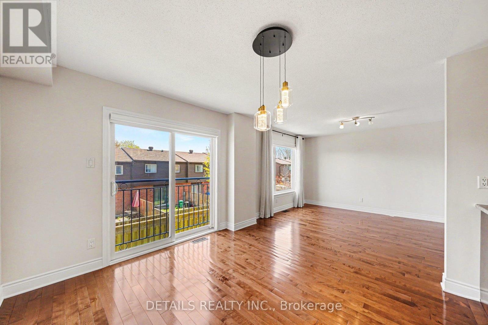 261 Parkin Circle, Ottawa, Ontario  K1T 4G8 - Photo 5 - X13655720