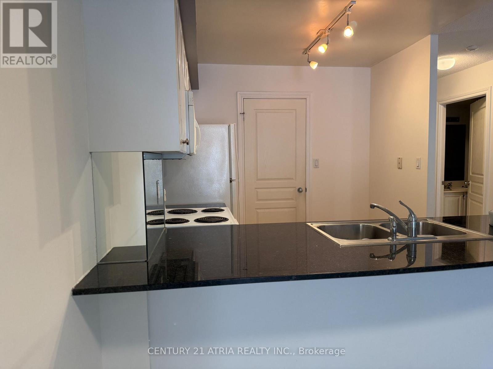 602 - 801 Bay Street, Toronto, Ontario M5S 1Y9 - Photo 5 - C13655744