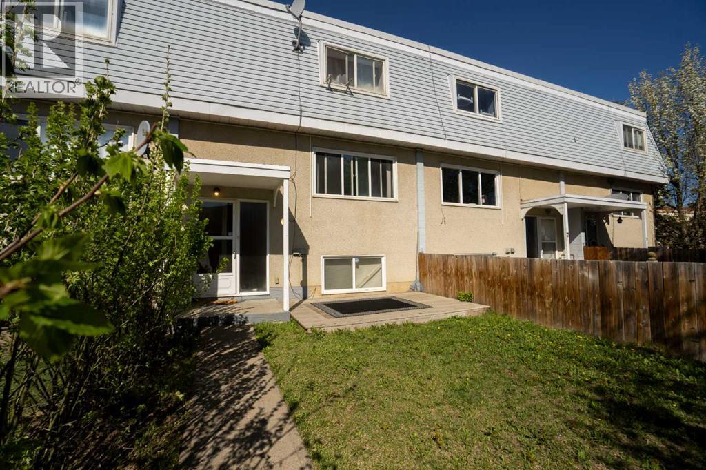 5, 8808 96 Street, Peace River, Alberta T8S 1G6 - Photo 2 - A2311711