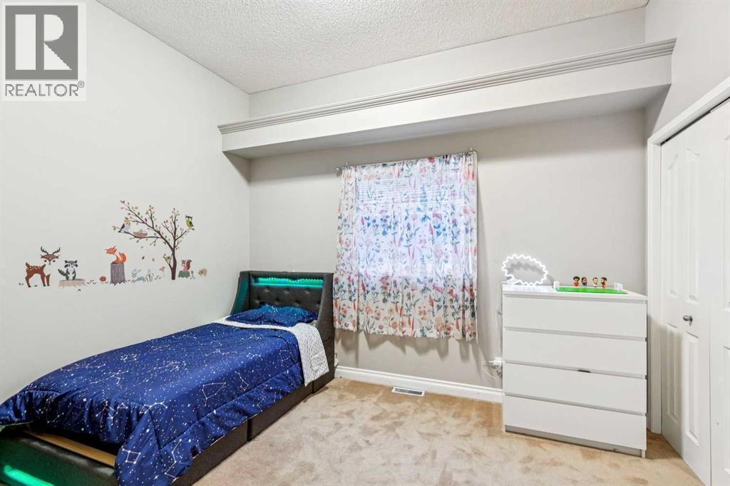 5 Royal Crest Terrace NW, Calgary, Alberta  T3G 4M3 - Photo 28 - A2321634