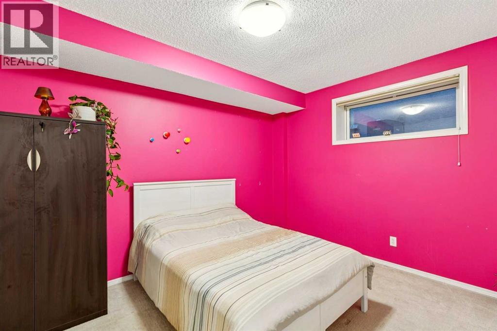 5 Royal Crest Terrace NW, Calgary, Alberta  T3G 4M3 - Photo 38 - A2321634