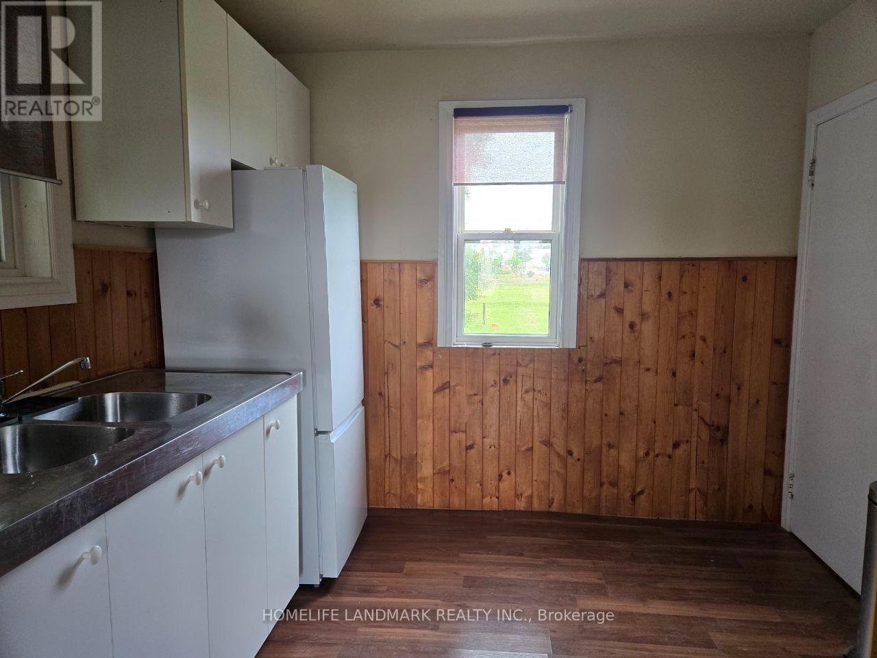 16 Elm Grove Avenue, Richmond Hill, Ontario L4E 2T2 - Photo 10 - N13655728