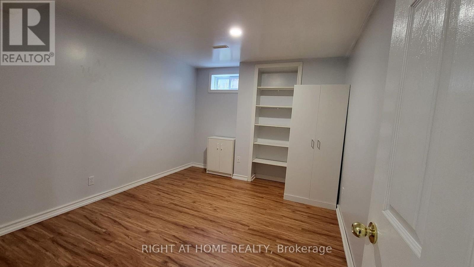 Lower - 5402 Fasdon Court, Mississauga, Ontario L5V 1Y8 - Photo 4 - W13655714