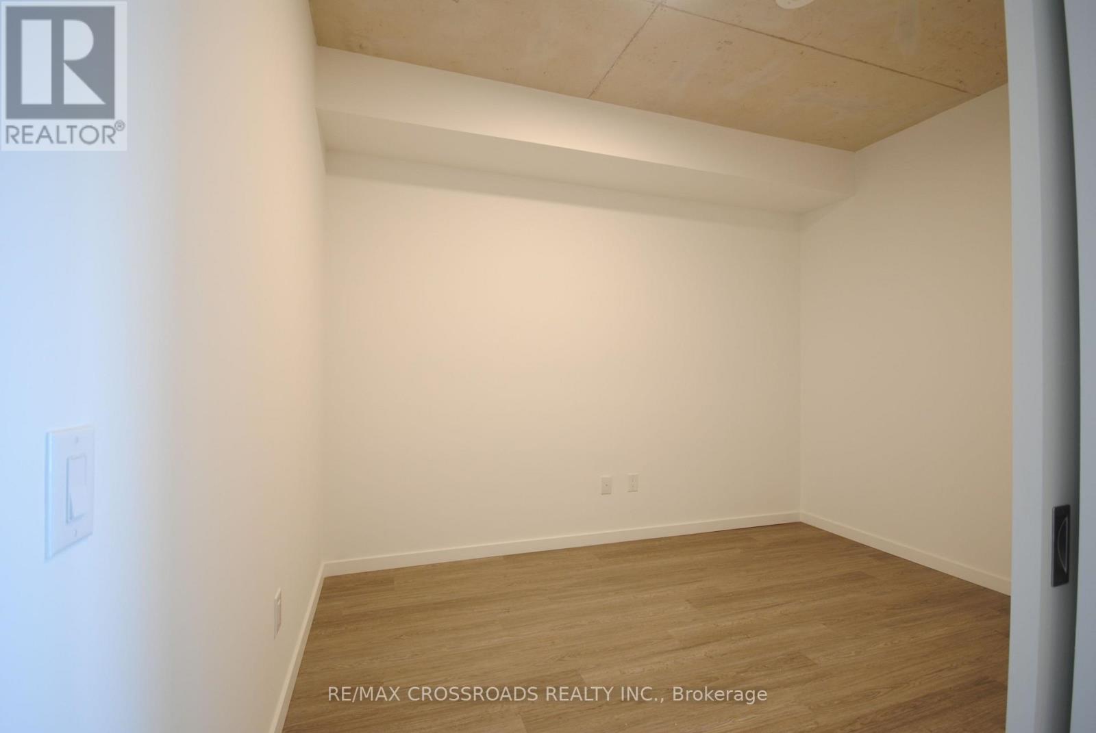 689 The Queensway Drive, Toronto, Ontario  M8Y 1L1 - Photo 13 - W13655734