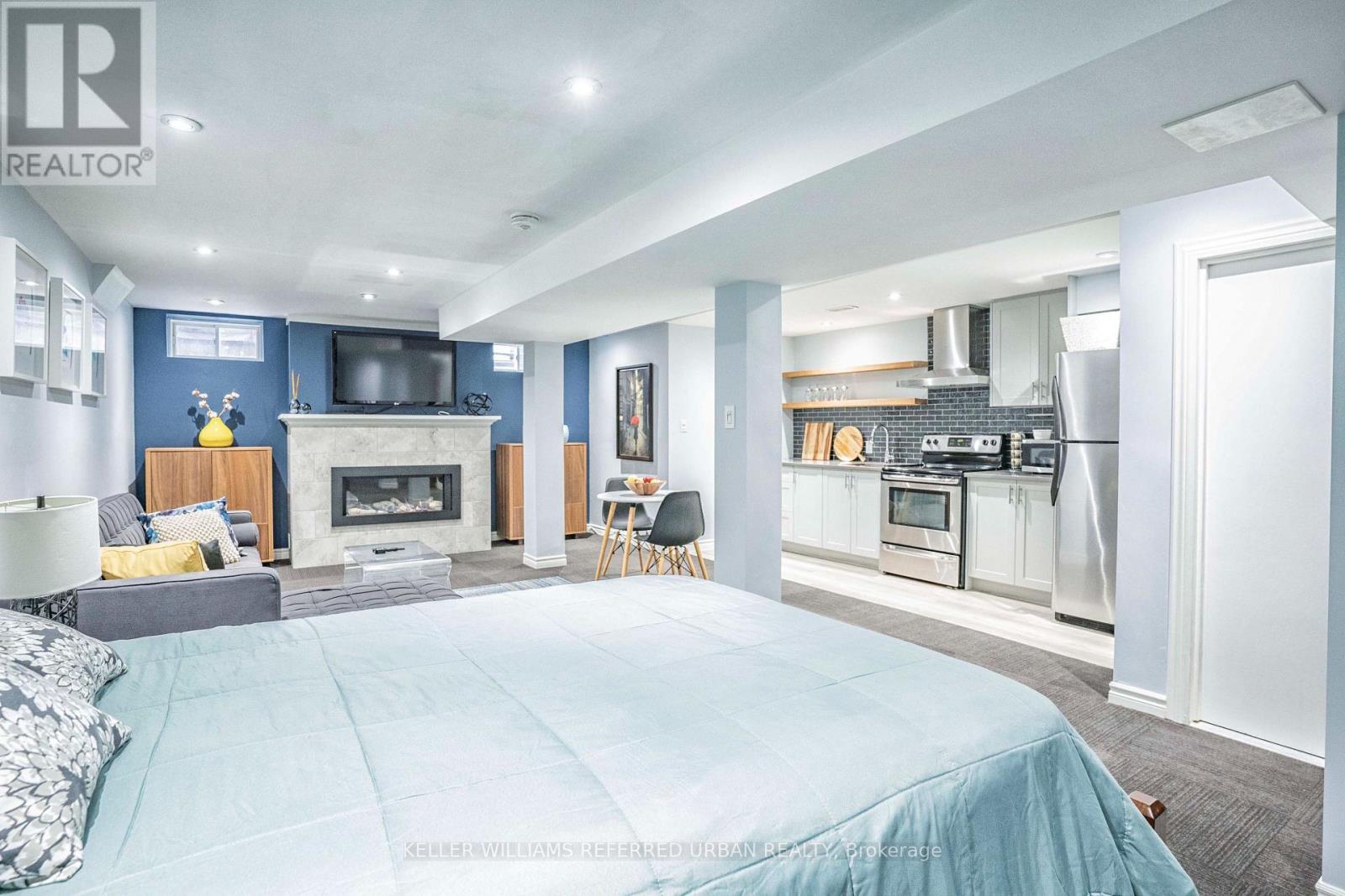 Lower - 4 Purdy Crescent, Toronto, Ontario  M9N 3X8 - Photo 7 - W13655736