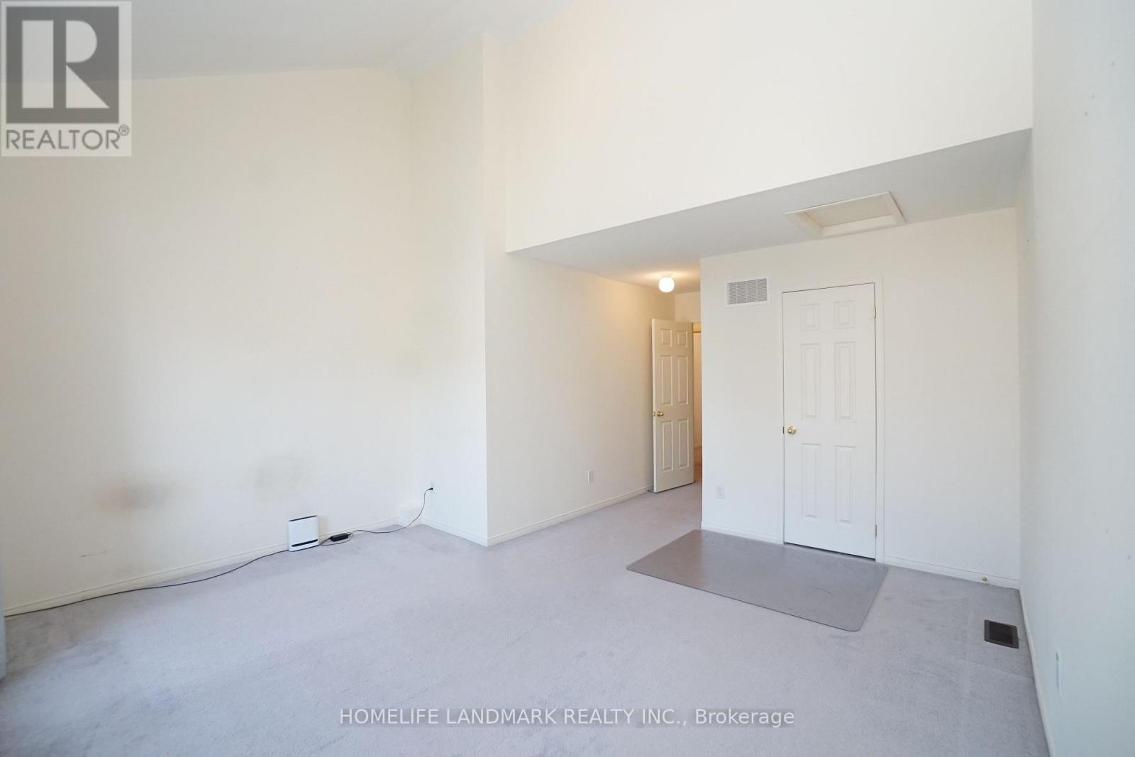 43 Odoardo Di Santo Circle, Toronto, Ontario M3L 0G4 - Photo 26 - W13655742