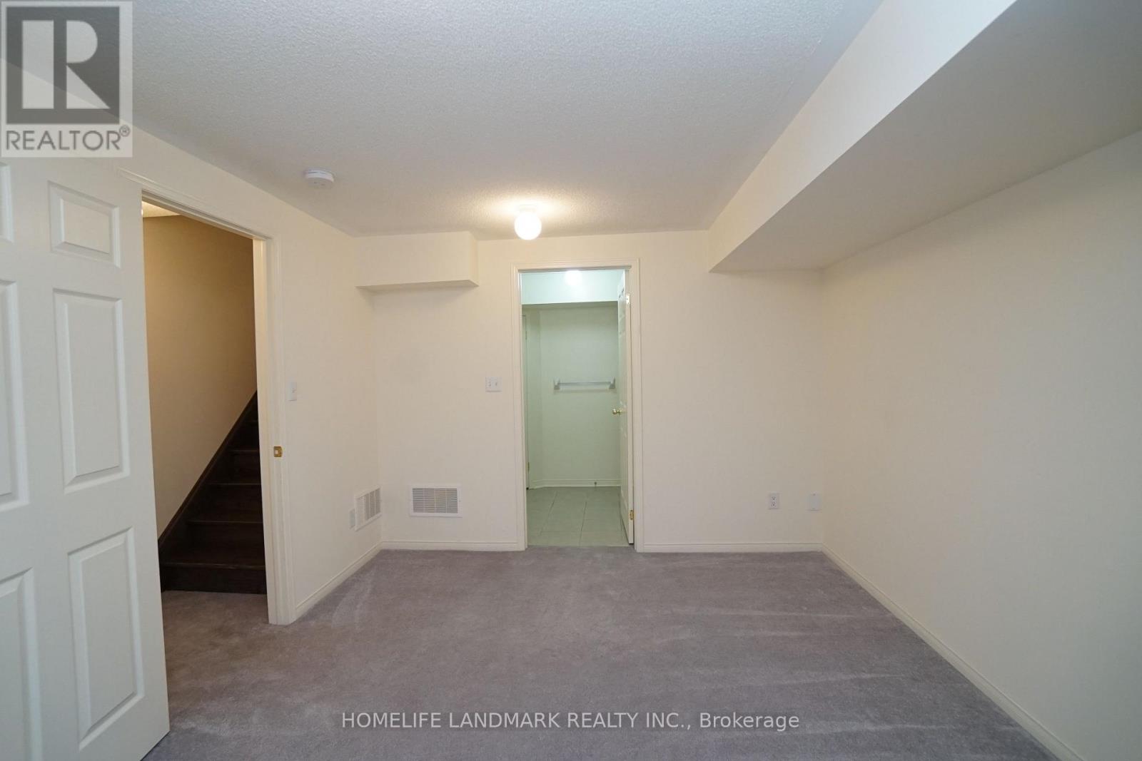 43 Odoardo Di Santo Circle, Toronto, Ontario M3L 0G4 - Photo 33 - W13655742