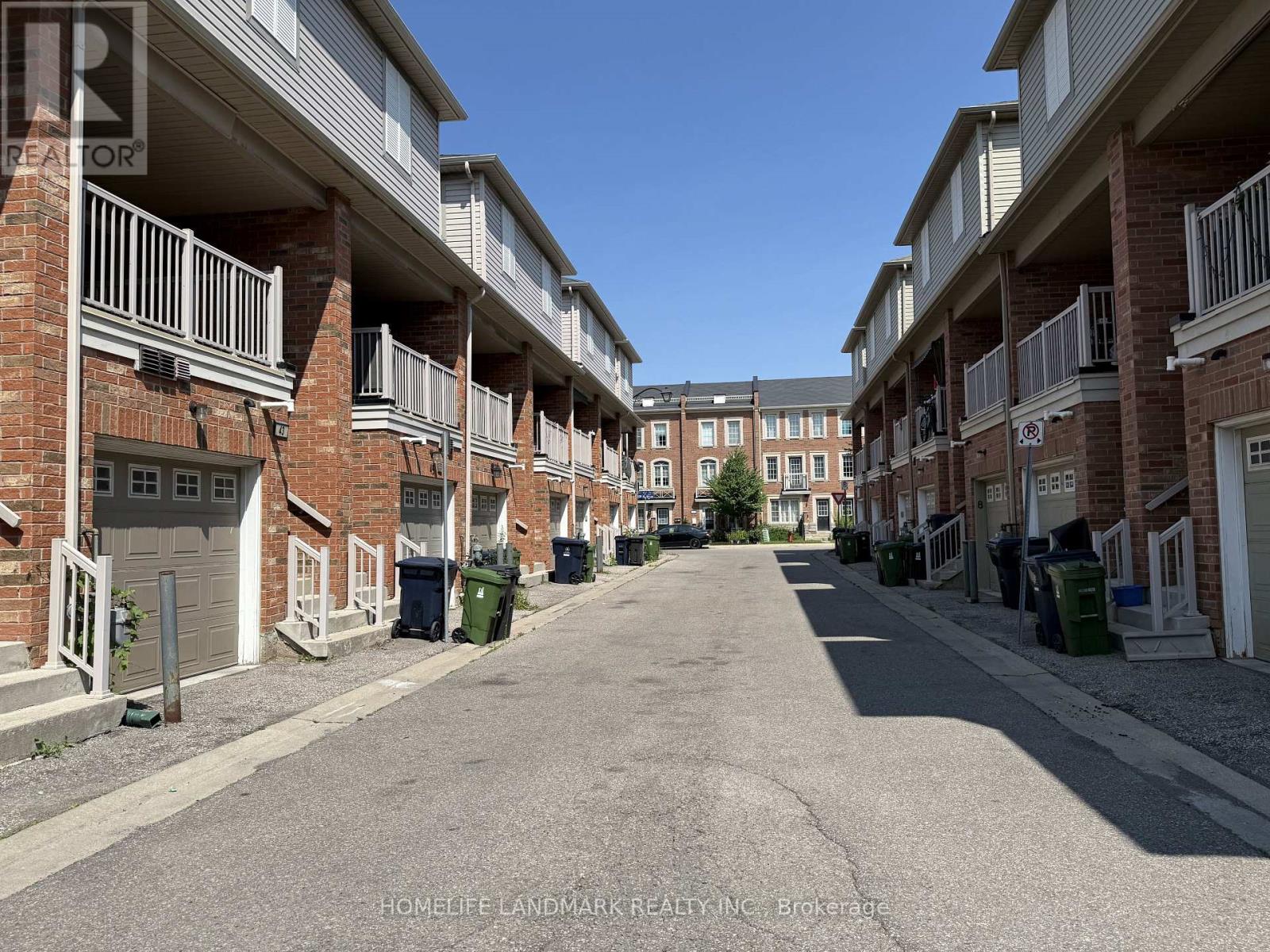 43 Odoardo Di Santo Circle, Toronto, Ontario M3L 0G4 - Photo 40 - W13655742