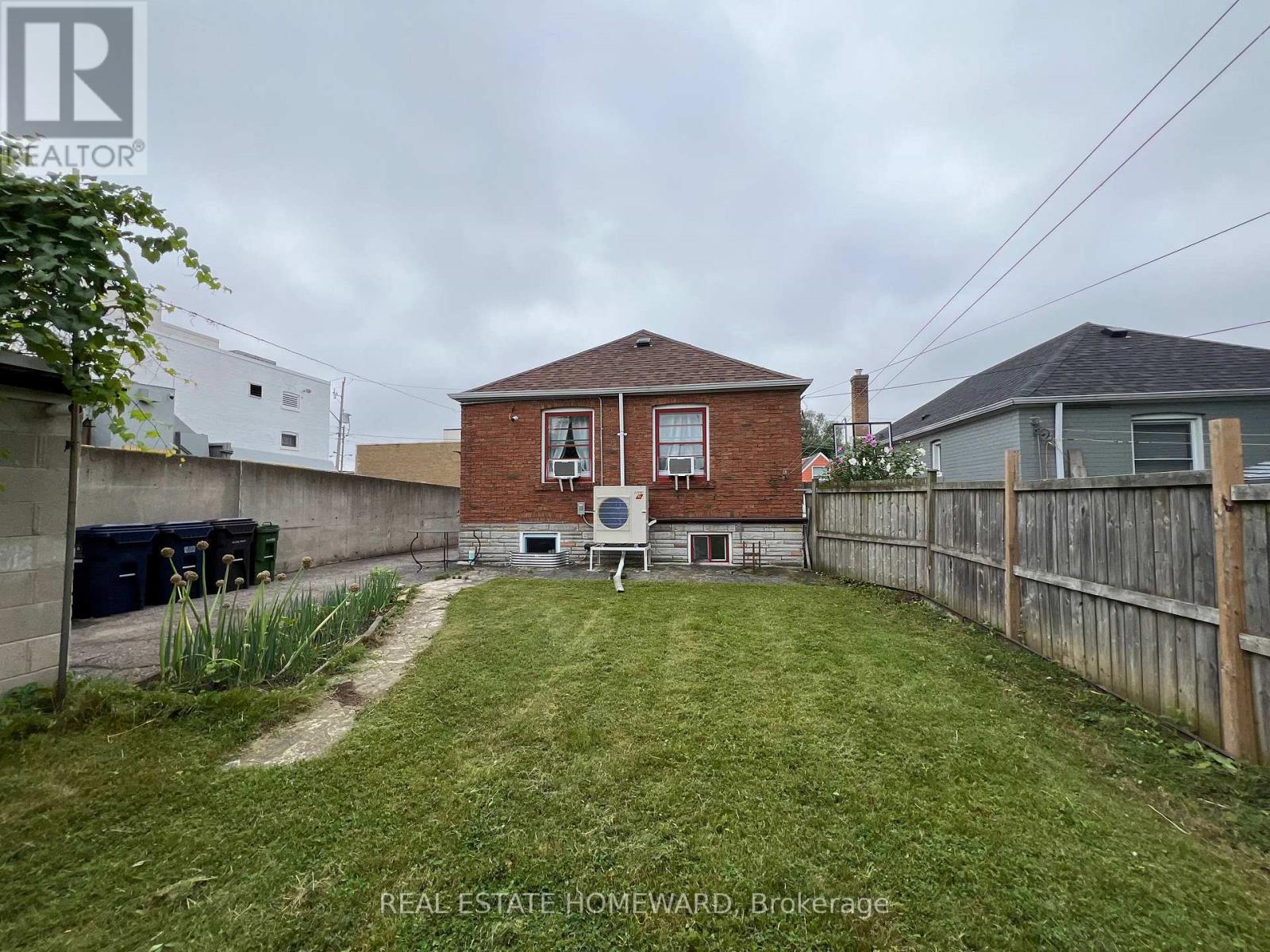 Main - 124 Glencrest Boulevard, Toronto, Ontario M4B 1L8 - Photo 12 - E13655330