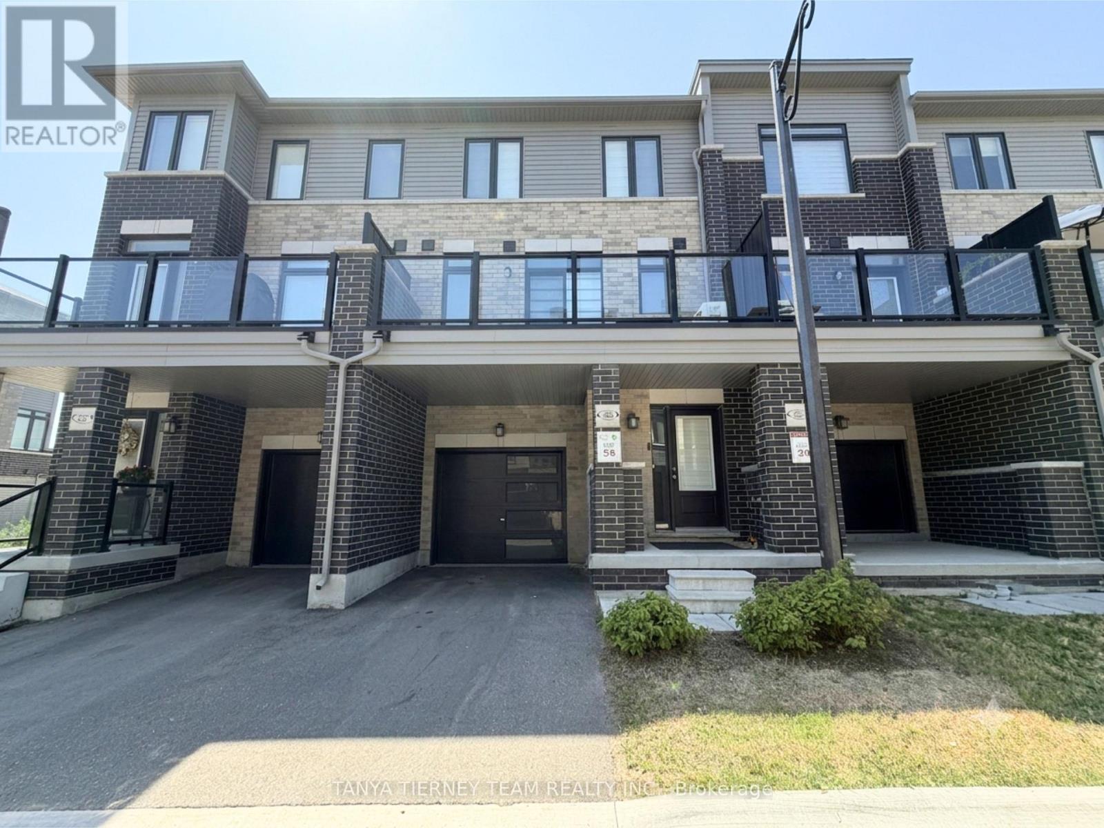 56 EMMAS WAY, Whitby, Ontario