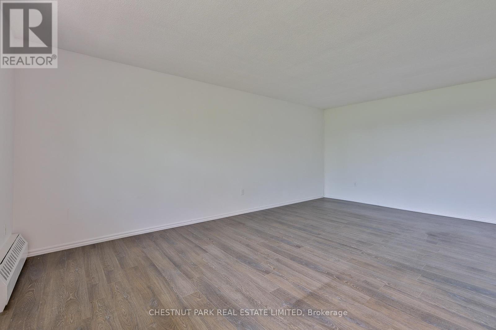 512 - 900 Glen Street, Oshawa, Ontario  L1J 5Z4 - Photo 13 - E13655782