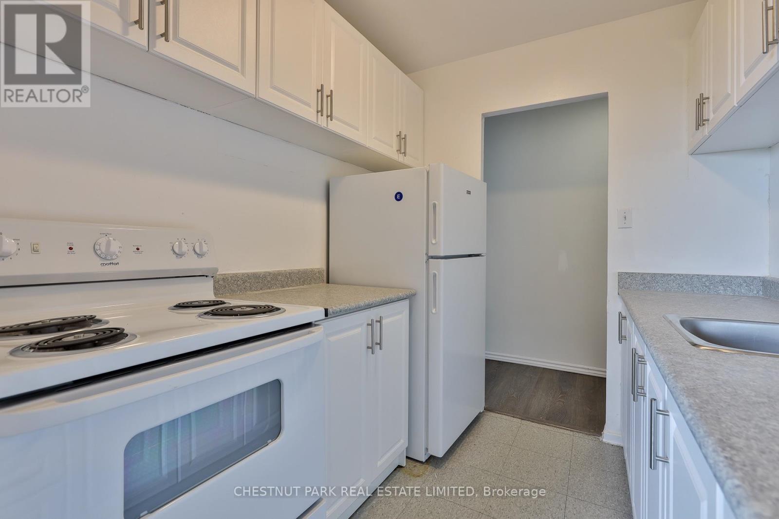 512 - 900 Glen Street, Oshawa, Ontario  L1J 5Z4 - Photo 6 - E13655782