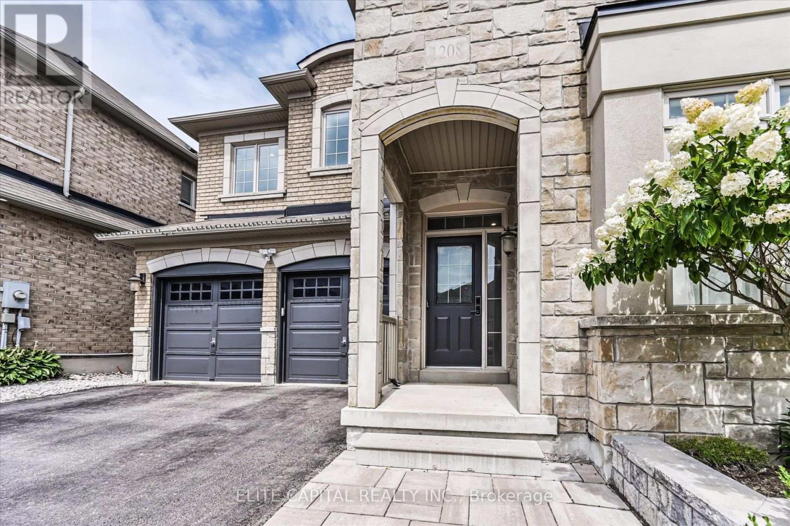 1208 Atkins Drive, Newmarket, Ontario  L3X 0E1 - Photo 2 - N13655770