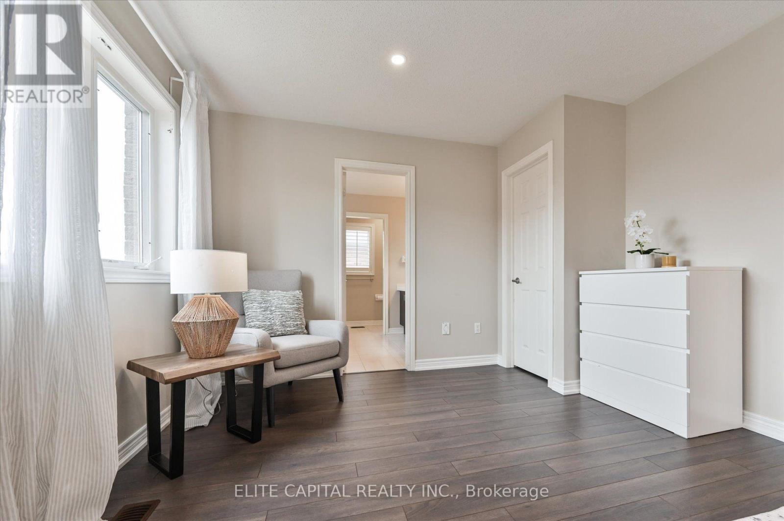 1208 Atkins Drive, Newmarket, Ontario  L3X 0E1 - Photo 22 - N13655770
