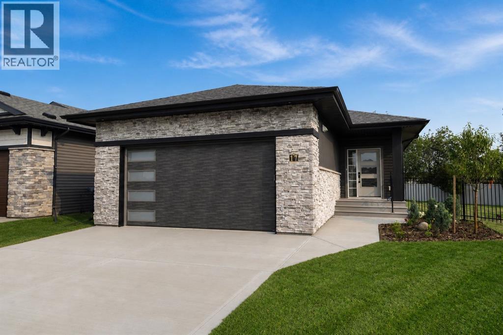 17 Tindale Place, Red Deer, Alberta  T4P 0T8 - Photo 1 - A2325264