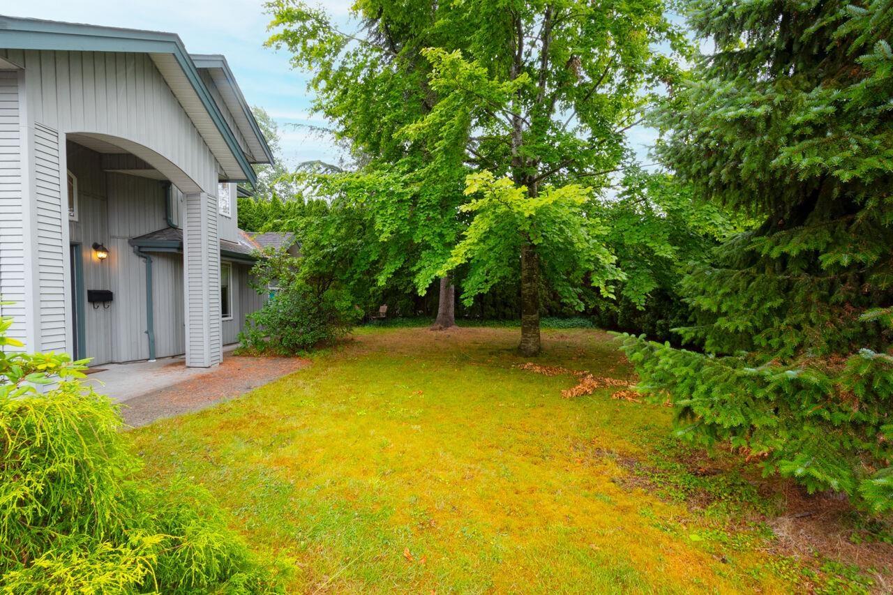 Upper 8546 164 Street, Surrey, British Columbia  V4N 1E5 - Photo 2 - R3154016