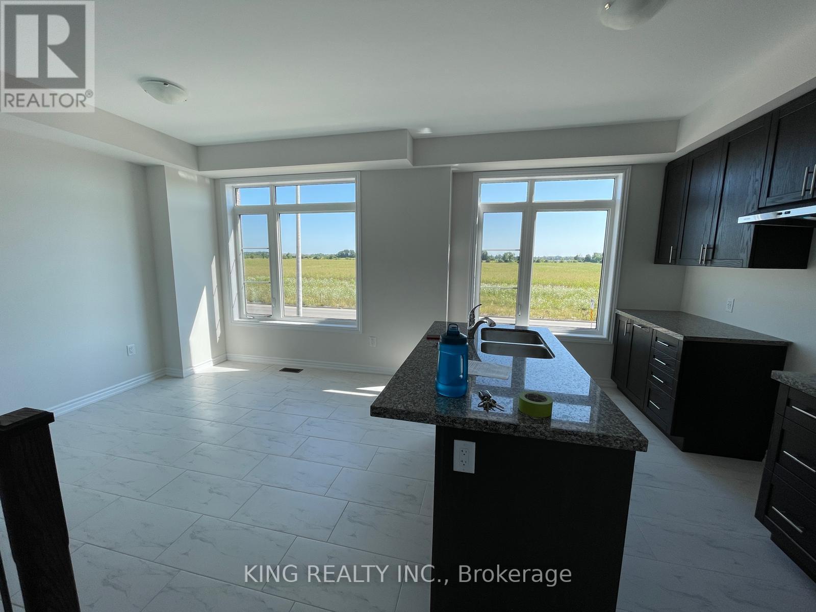 12342 Mclaughlin Road, Caledon, Ontario  L7C 4L7 - Photo 5 - W13655774