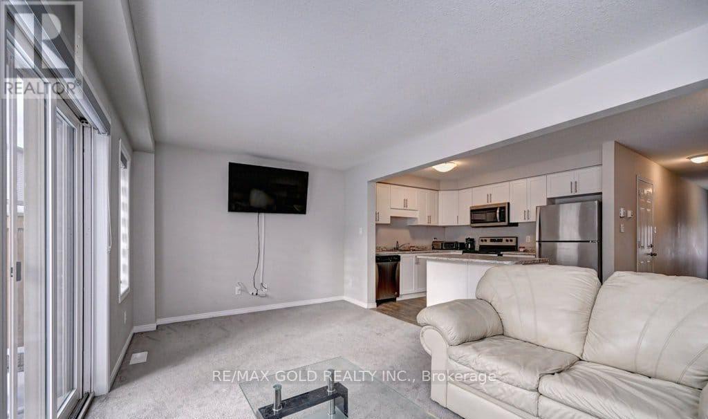 35 - 50 Pinnacle Drive, Kitchener, Ontario  N2P 0H8 - Photo 4 - X13655780