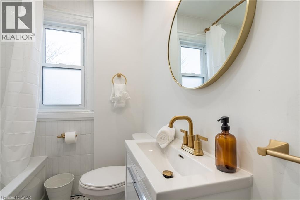 40 Delaware Avenue Unit# Upper, Hamilton, Ontario  L8M 1T4 - Photo 23 - 40853829