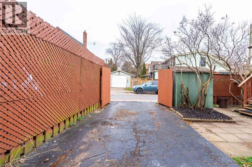 40 Delaware Avenue Unit# Upper, Hamilton, Ontario  L8M 1T4 - Photo 28 - 40853829