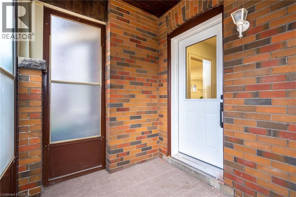 40 Delaware Avenue Unit# Upper, Hamilton, Ontario  L8M 1T4 - Photo 3 - 40853829