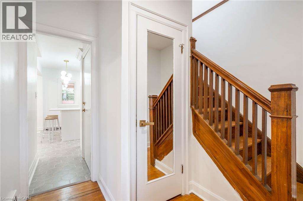 40 Delaware Avenue Unit# Upper, Hamilton, Ontario  L8M 1T4 - Photo 5 - 40853829