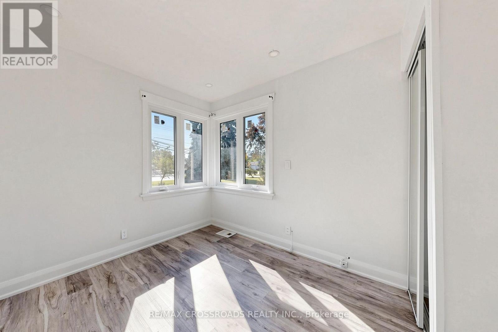 1496 Simcoe Street N, Oshawa, Ontario L1G 4X7 - Photo 9 - E13655784