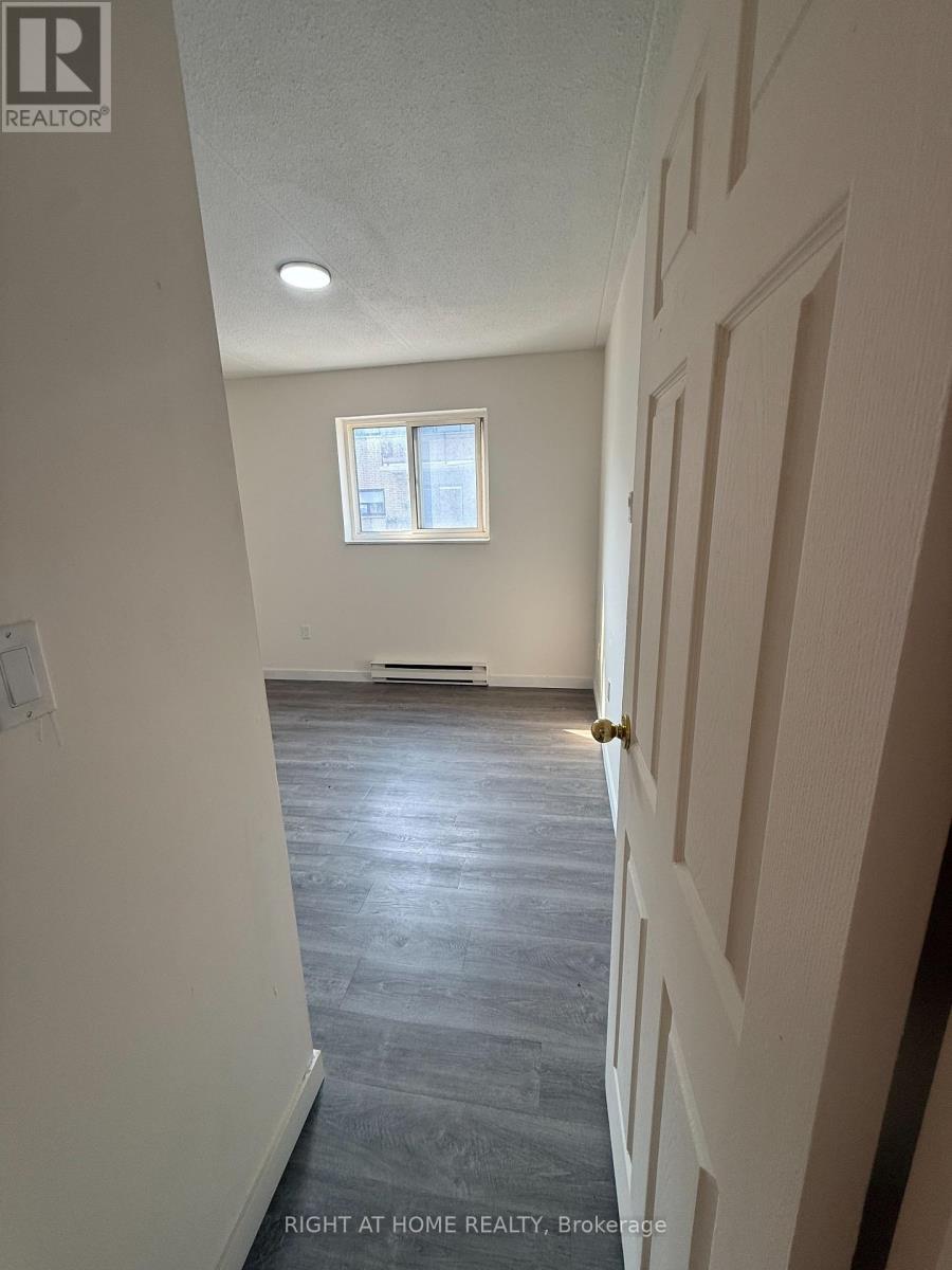 205 - 555 Oxford Street, Oshawa, Ontario  L1J 3V5 - Photo 5 - E13655786