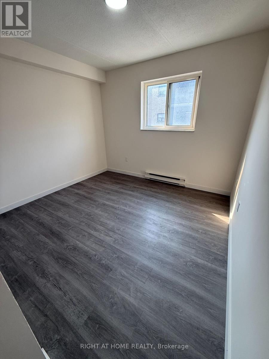 205 - 555 Oxford Street, Oshawa, Ontario  L1J 3V5 - Photo 6 - E13655786