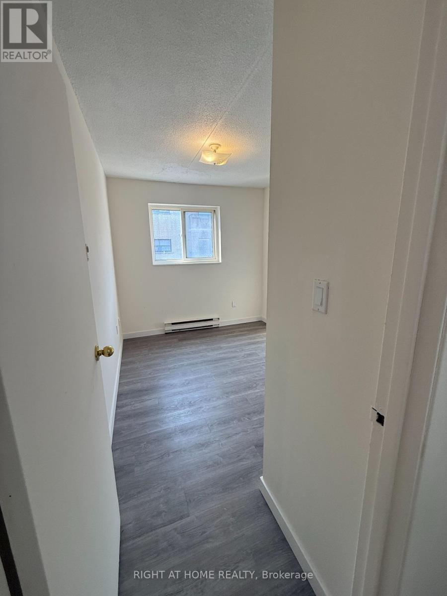 205 - 555 Oxford Street, Oshawa, Ontario  L1J 3V5 - Photo 7 - E13655786