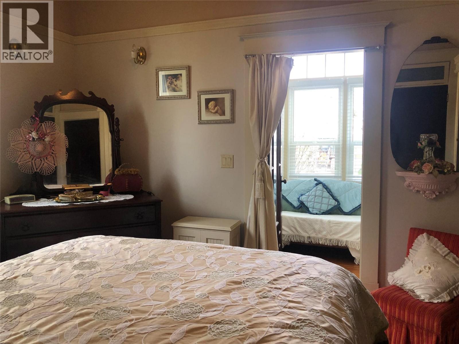 1335 Thom Street, Trail, British Columbia  V1R 1X7 - Photo 36 - 10395688