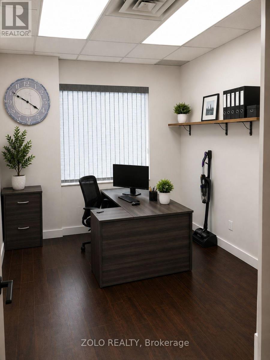 301 Room #1 - 390 Davis Drive, Newmarket, Ontario L3Y 7T8 - Photo 12 - N13655794