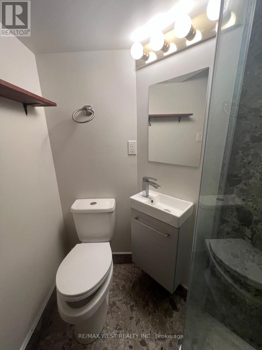 51 Moorcrest Drive, Aurora, Ontario  L4G 6C6 - Photo 26 - N13654598