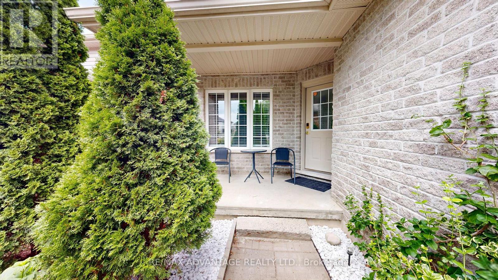 816 Wild Rose Lane S, London North, Ontario  N6H 5X4 - Photo 49 - X13655476