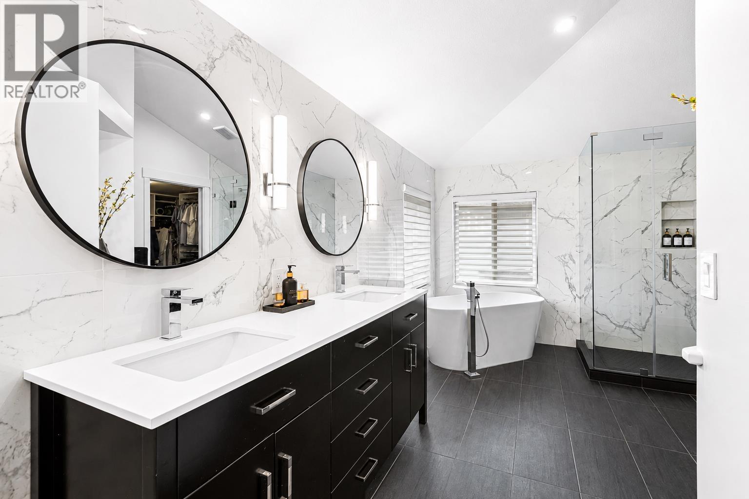 36 Maple Court, Port Moody, British Columbia  V3H 5M8 - Photo 29 - R3146197