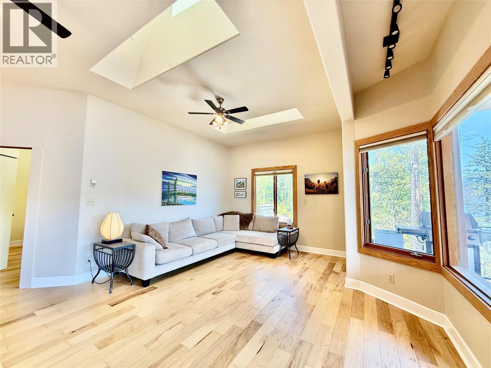 2186 West Lake Drive, Christina Lake, British Columbia  V0H 1E2 - Photo 8 - 10394654