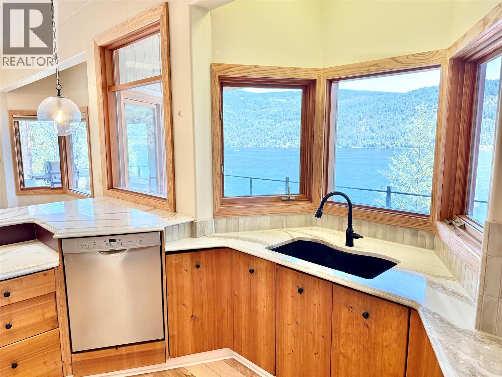 2186 West Lake Drive, Christina Lake, British Columbia  V0H 1E2 - Photo 14 - 10394654