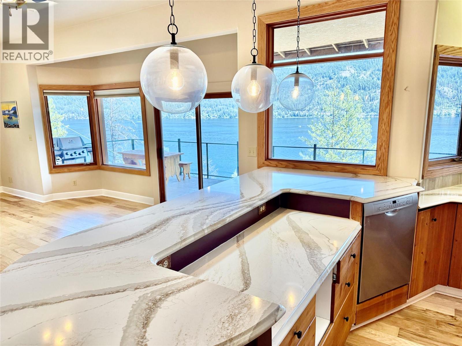2186 West Lake Drive, Christina Lake, British Columbia  V0H 1E2 - Photo 13 - 10394654