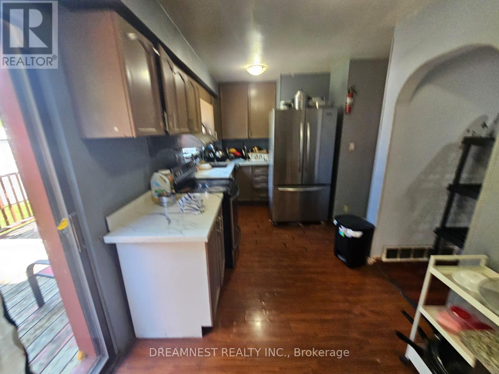 59 Coxworth Crescent, Toronto, Ontario  M1B 1E2 - Photo 3 - E13655806