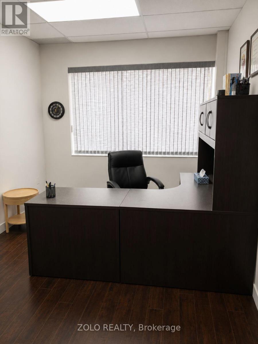 301_room #2 - 390 Davis Drive, Newmarket, Ontario  L3Y 7T8 - Photo 12 - N13655798