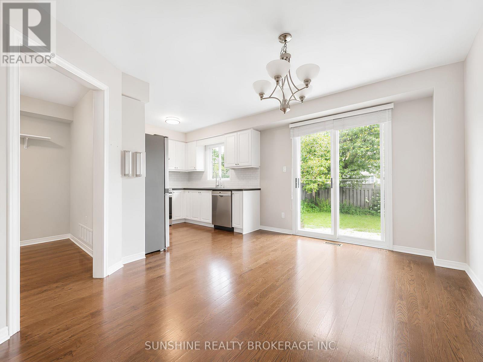 181 Trail Ridge Lane, Markham, Ontario  L6C 2C6 - Photo 8 - N13655800
