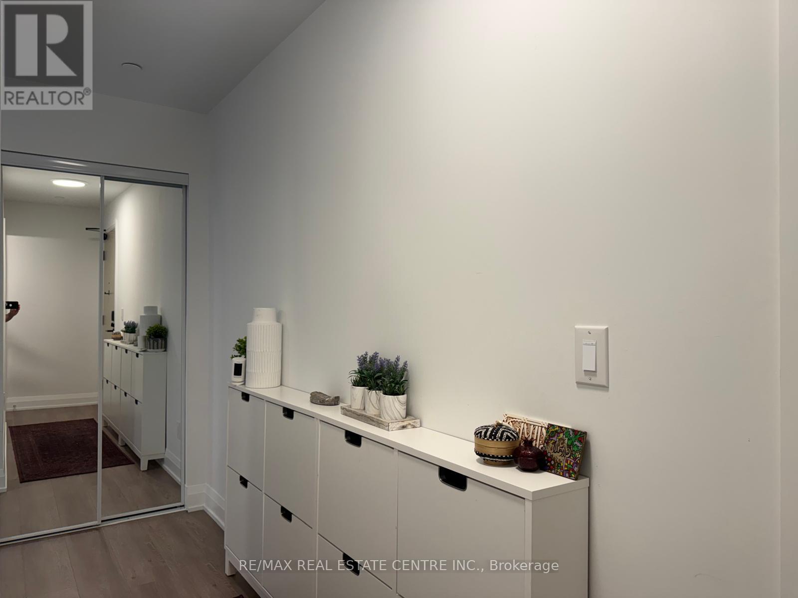 418 - 3250 Carding Mill Trail, Oakville, Ontario  L6M 1L3 - Photo 3 - W13655816