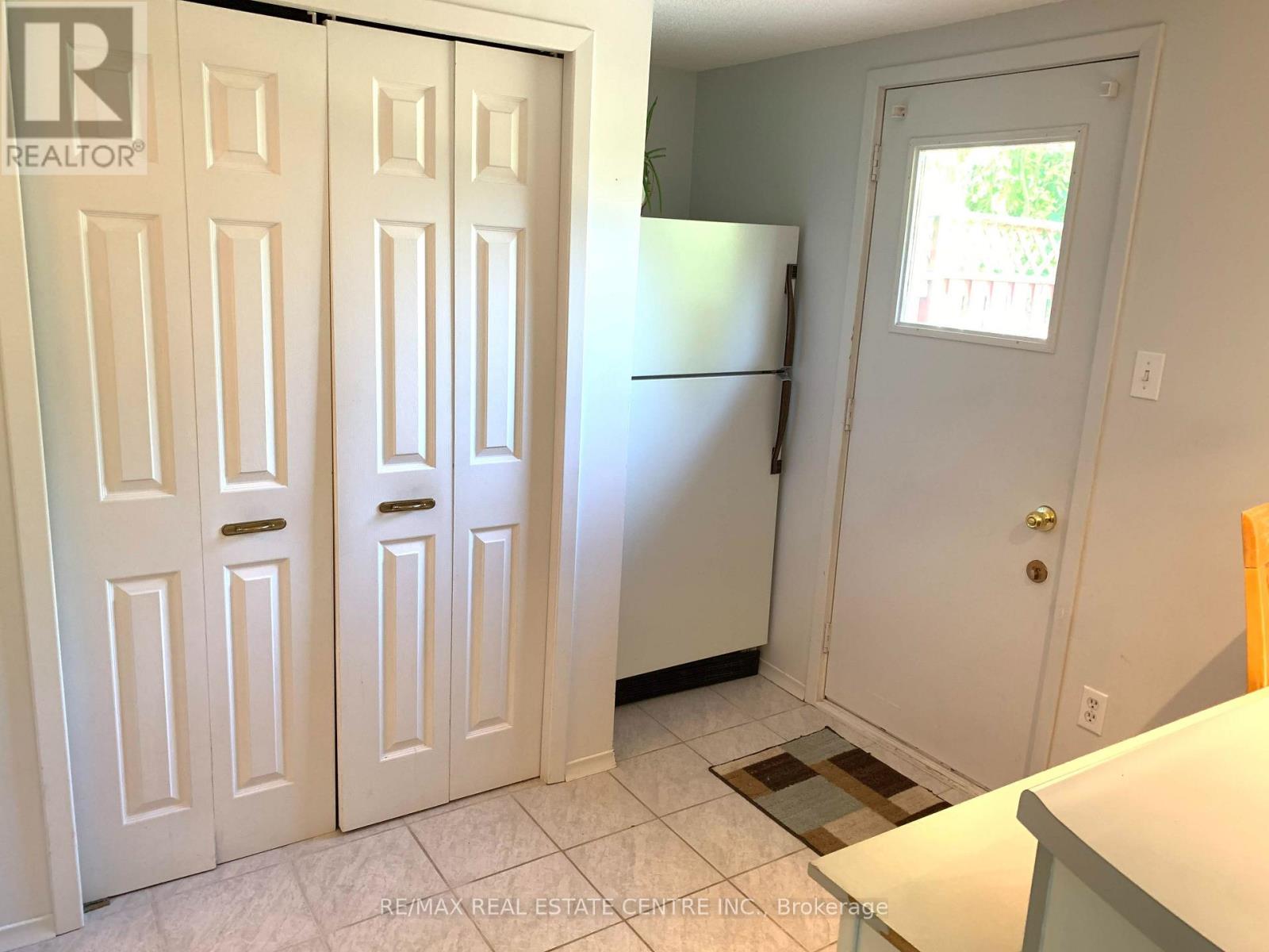 14 Sandsprings Crescent, Kitchener, Ontario  N2E 2C7 - Photo 25 - X13655810