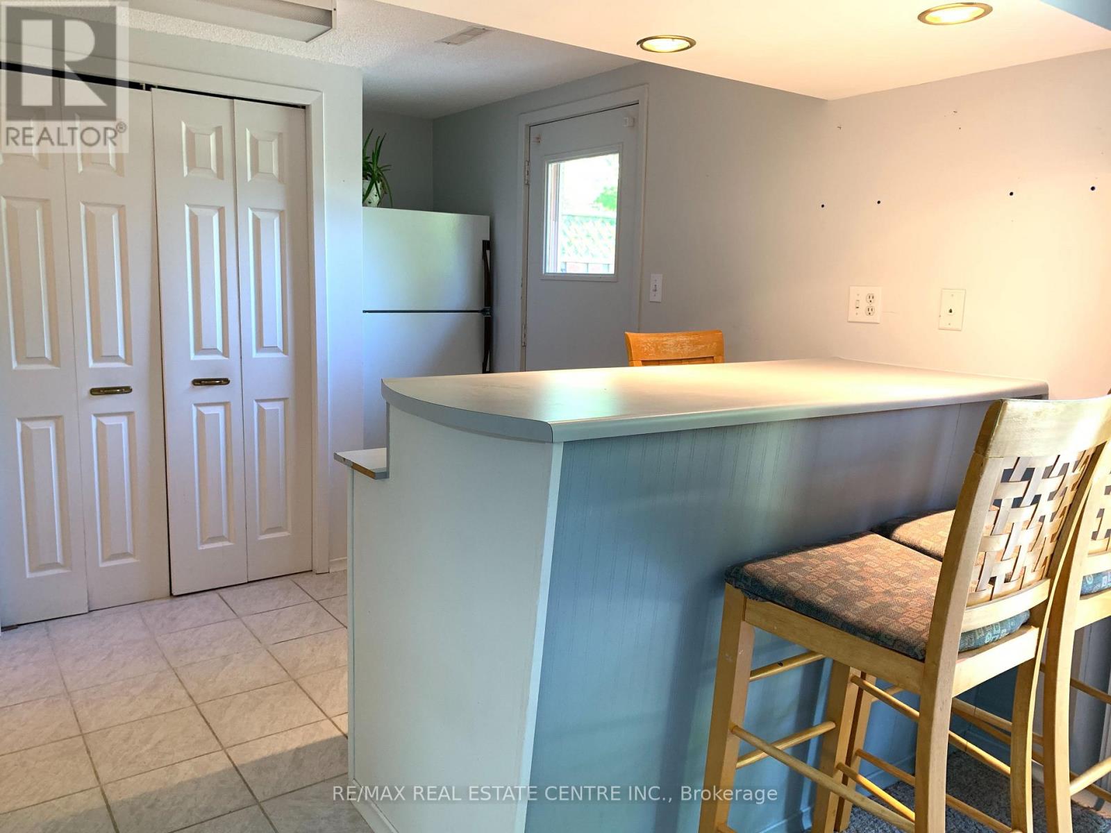 14 Sandsprings Crescent, Kitchener, Ontario  N2E 2C7 - Photo 26 - X13655810
