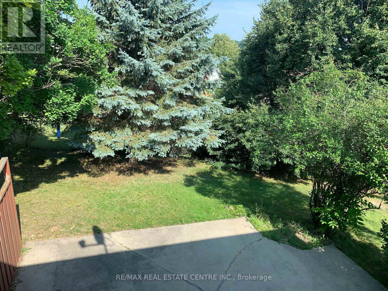 14 Sandsprings Crescent, Kitchener, Ontario  N2E 2C7 - Photo 28 - X13655810