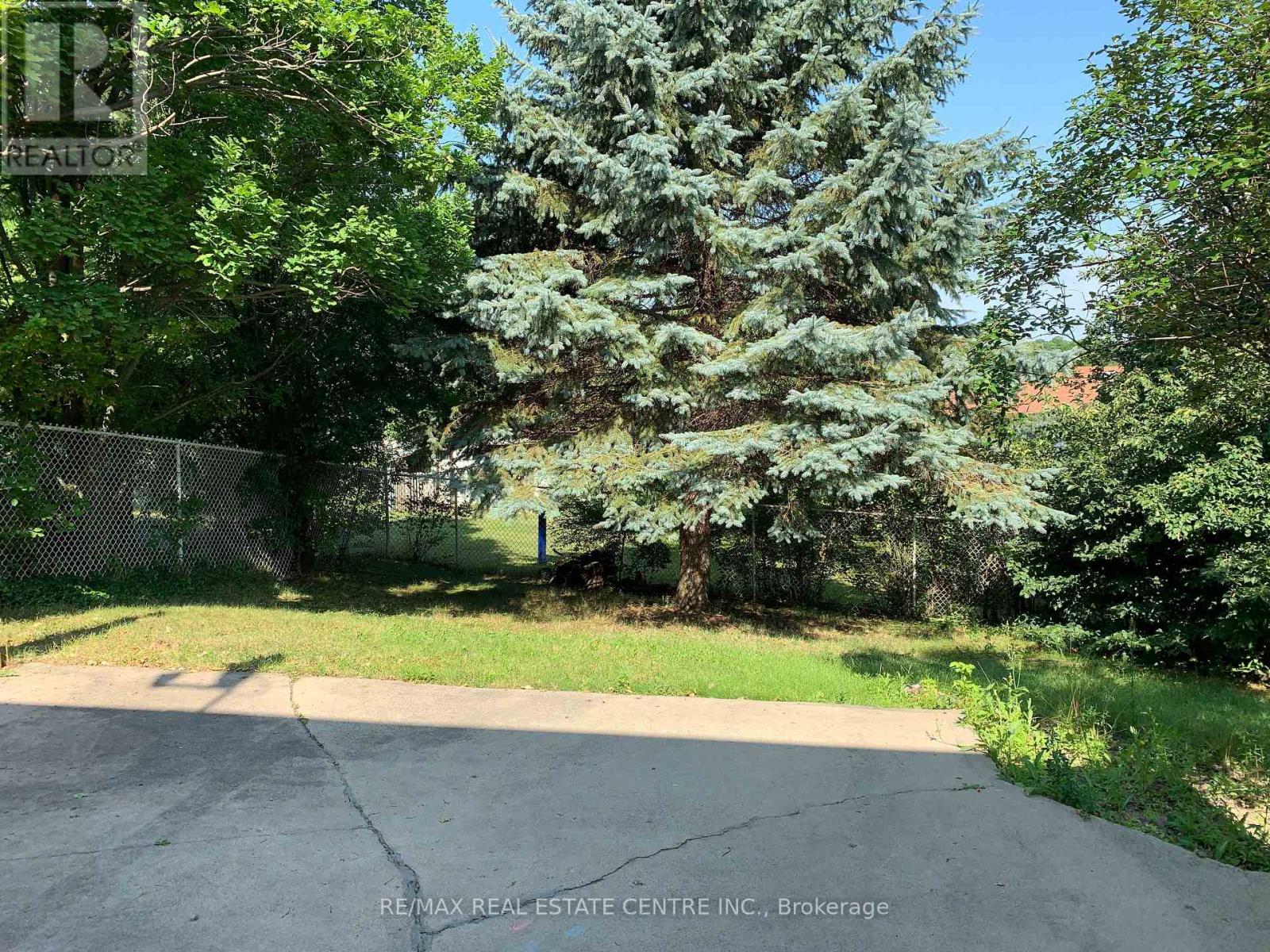 14 Sandsprings Crescent, Kitchener, Ontario  N2E 2C7 - Photo 31 - X13655810
