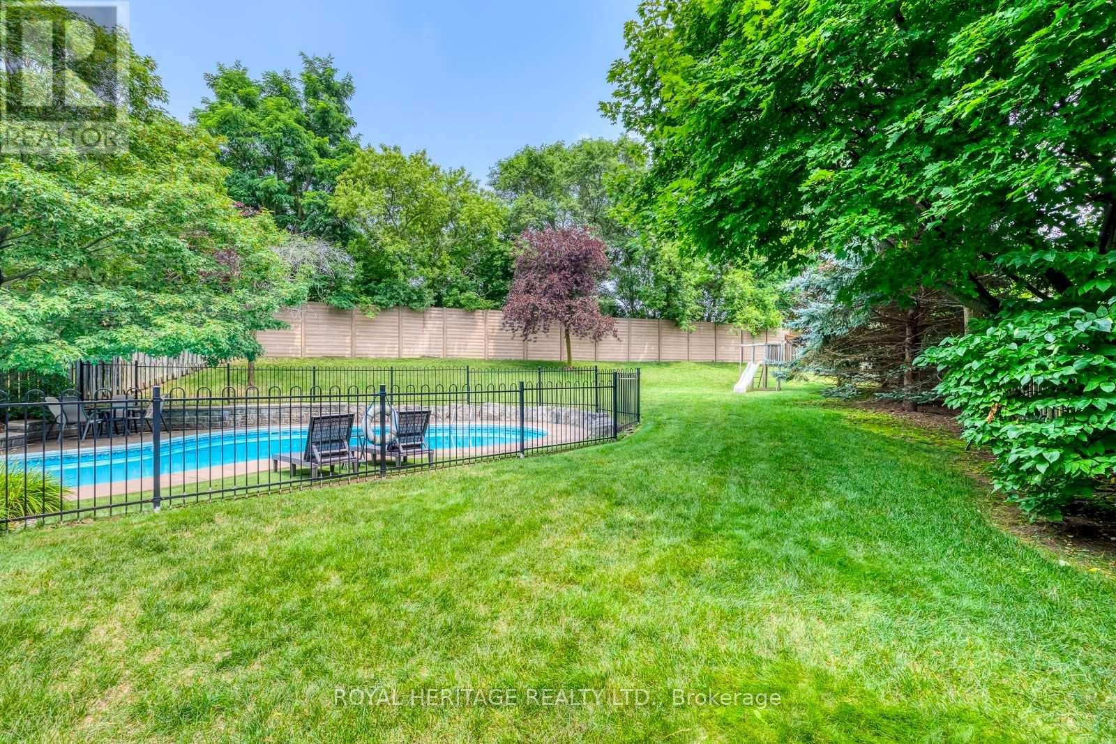 1451 Ravensmoor Crescent, Mississauga, Ontario  L5M 3L4 - Photo 44 - W13623866