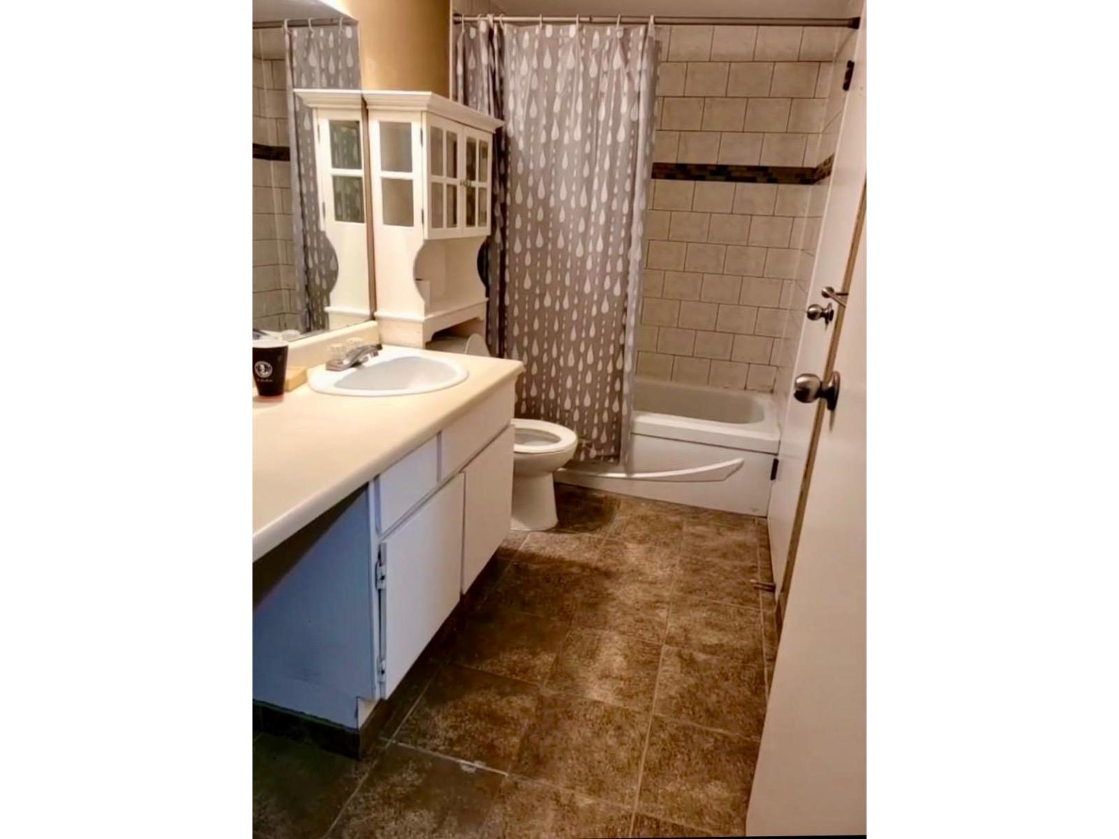 214 9672 134 Street, Surrey, British Columbia  V3T 5L5 - Photo 3 - R3151524