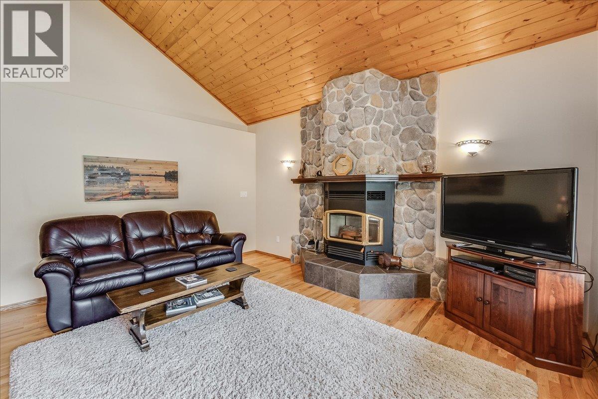 664 Ainslie Road, Harrop, British Columbia  V1L 6P6 - Photo 32 - 10384831